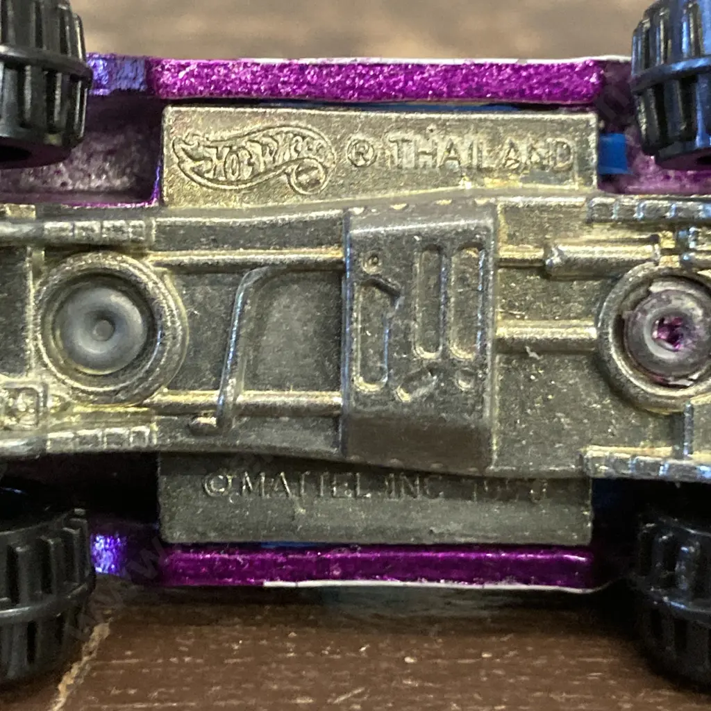 1985 Mattel Inc Hot Wheels Wreckin' Rig Truck, Yellow With Ramp & 1990  Avalanche Resort Guest Services Purple Jeep Image 1++